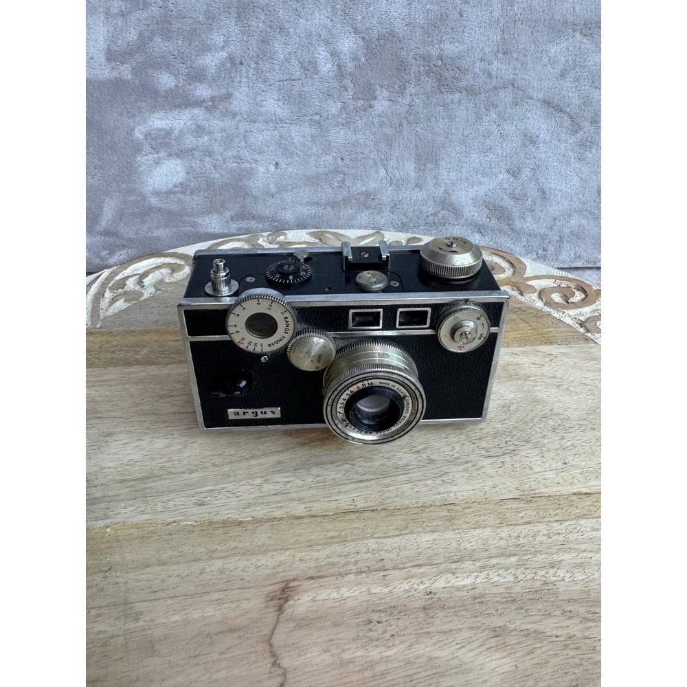 Vintage Argus C3‎ 35mm Rangefinder Camera with Cintar 50mm f3.5 Lens The Brick